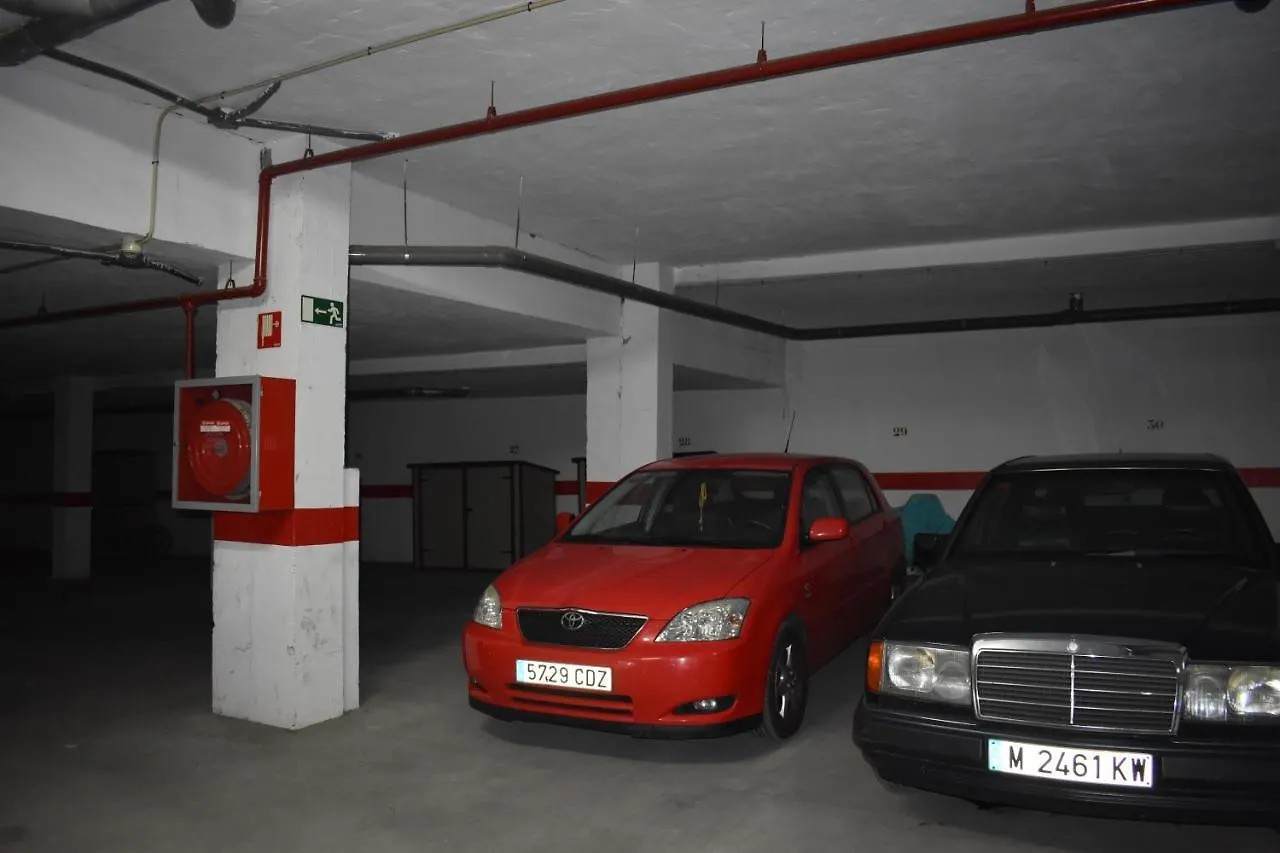Apartamento Zona Atalaya con garaje y WIFI GRATIS cerca de la playa La Fontanilla Conil De La Frontera